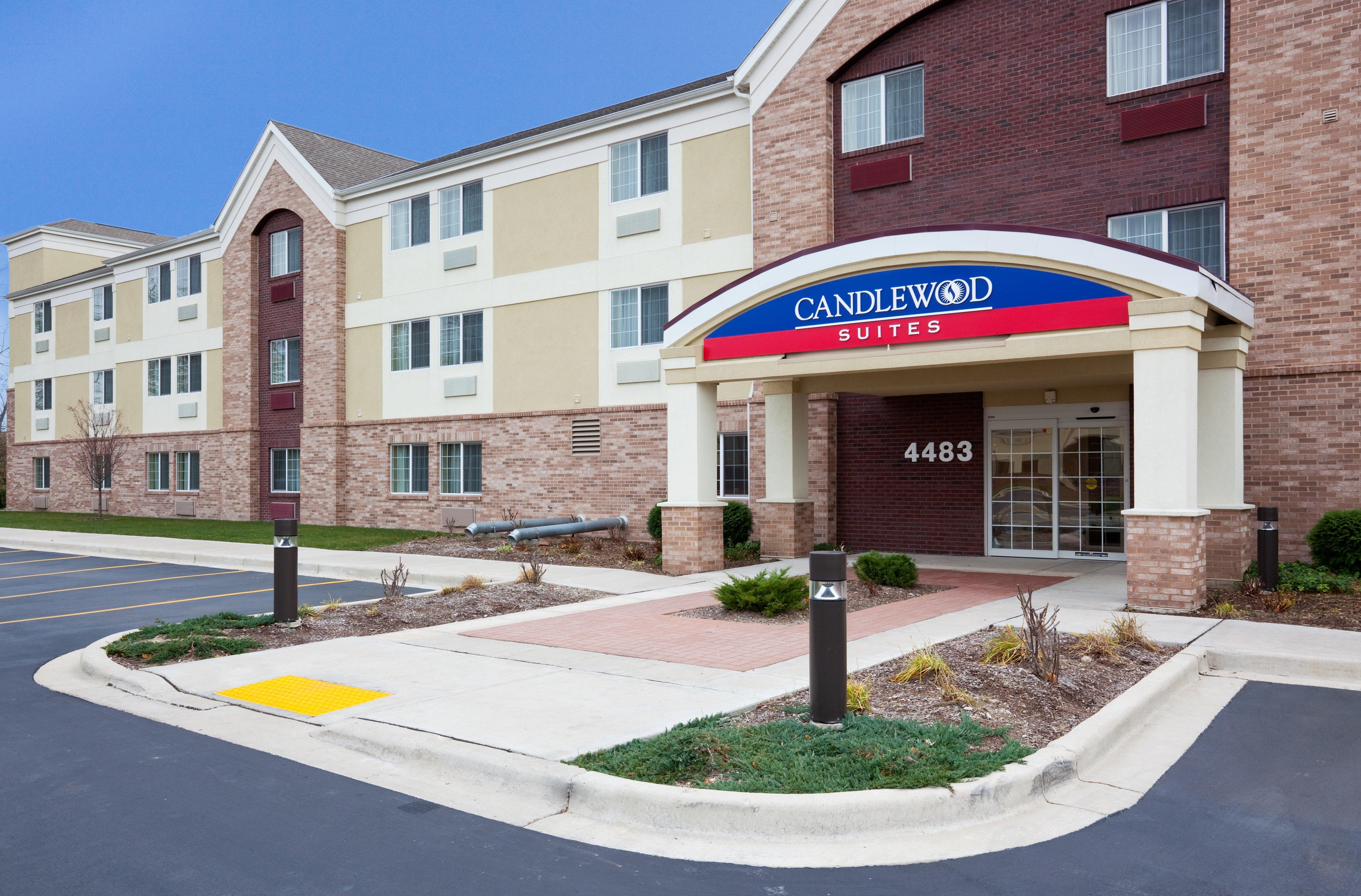 Candlewood Suites Milwaukee Brown Deer, An Ihg Hotel Ngoại thất bức ảnh